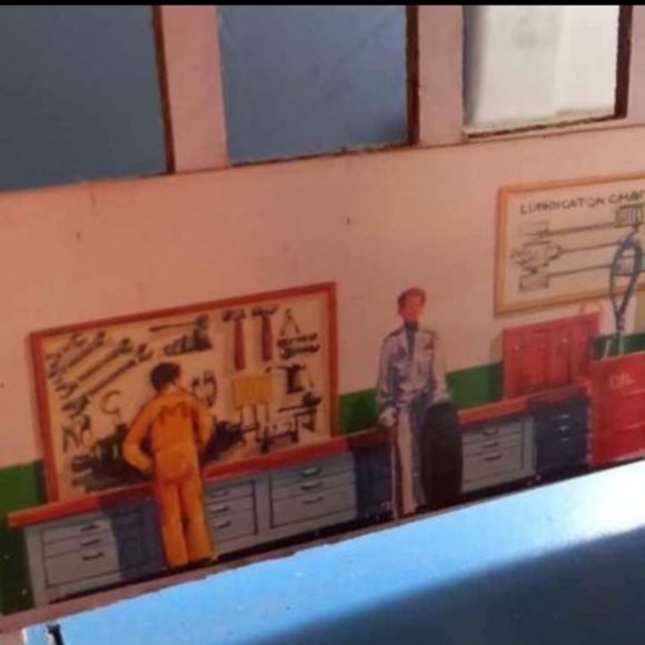 1960's Esso folding gas station toy - Picture 5 of 10